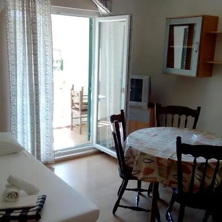 Joso 3* Vodice